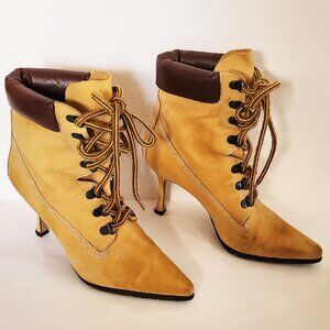 Manolo Blahnik Nubuck Leather Oklamod ankle boots